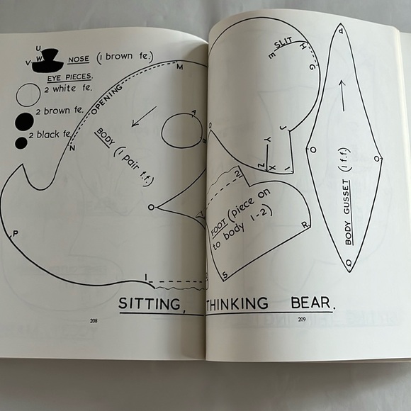 NWT Teddy Bears How to Make Them Margaret Hutchings BOOK 1977 Patterns Vintage - Picture 12 of 17